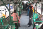 武漢：婆婆突發(fā)心臟病公交車將其送醫(yī)