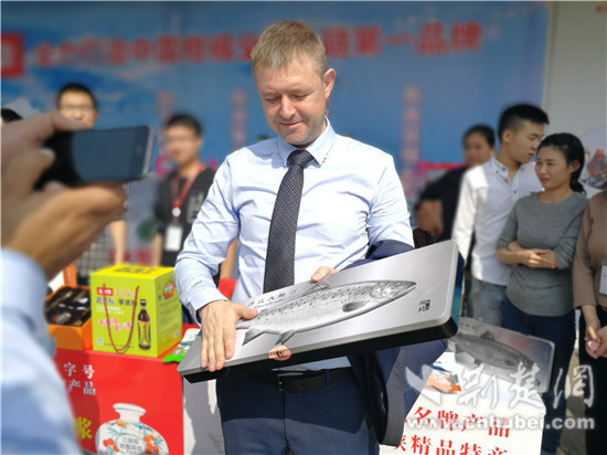 宜昌本土特色农产品受青睐
