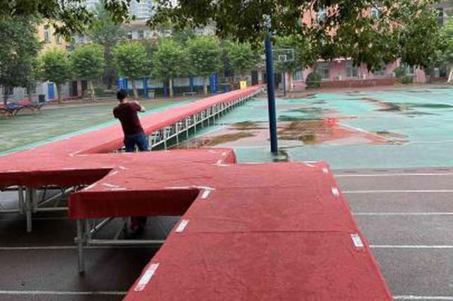 武漢多部門聯(lián)動應對強降雨 為中考保駕護航