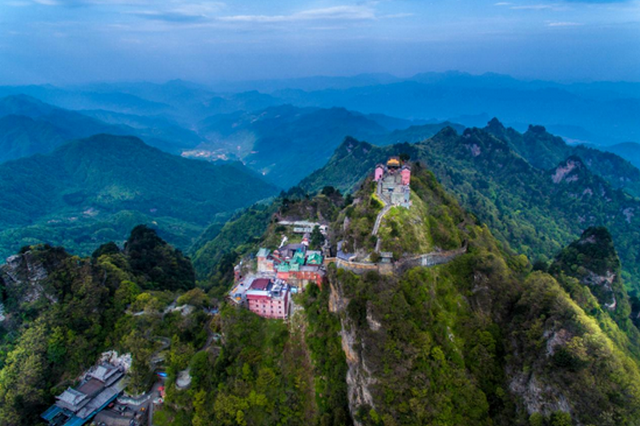 武當(dāng)山特區(qū)所有景區(qū)景點(diǎn)今日起關(guān)閉