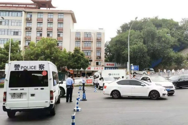 湖北荊門中心城區(qū)實(shí)施封閉管理 車輛和人員只進(jìn)不出