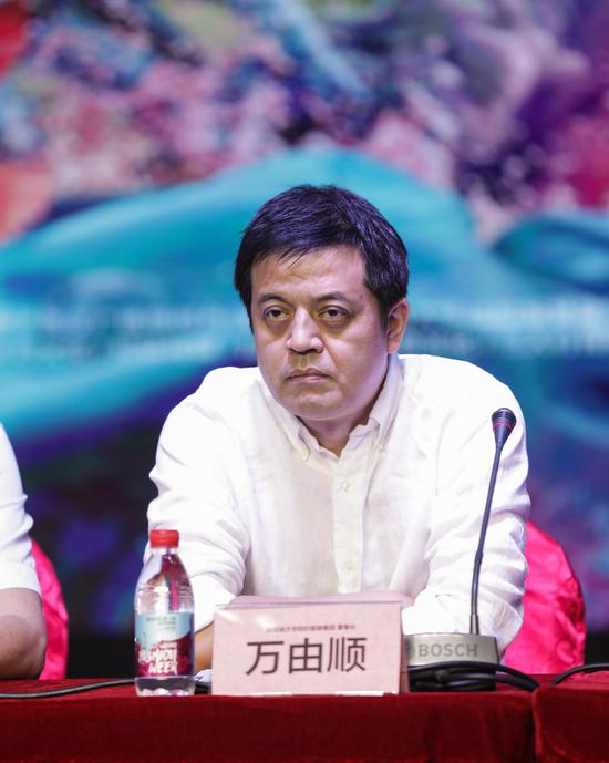 裕大华老总