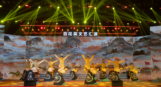 江夏区委宣传部选送的群舞《江夏行歌》