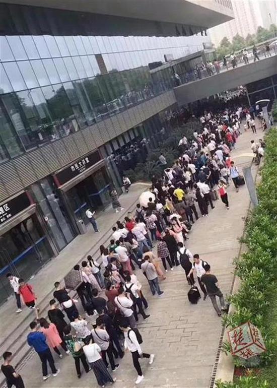 武汉外迁人口_武汉京广铁路外迁(3)