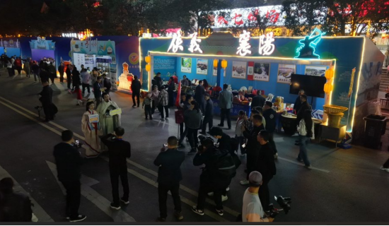 以“侠义襄阳”为主题的襄阳展位