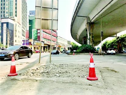 图为扳道房已被夷为平地 楚天都市报记者刘闪摄