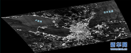 武汉大学启明星一号微纳卫星传回的圣彼得堡夜光影像（单波段）。新华网发 武汉大学供图