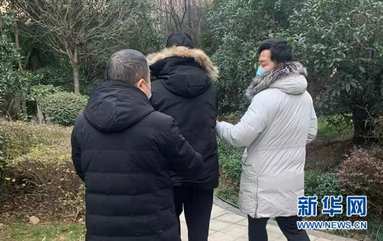 圖為警方抓獲犯罪嫌疑人。新華網(wǎng)發(fā)