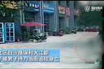 男子持長刀追砍前妻數(shù)刀 致身亡后逃跑