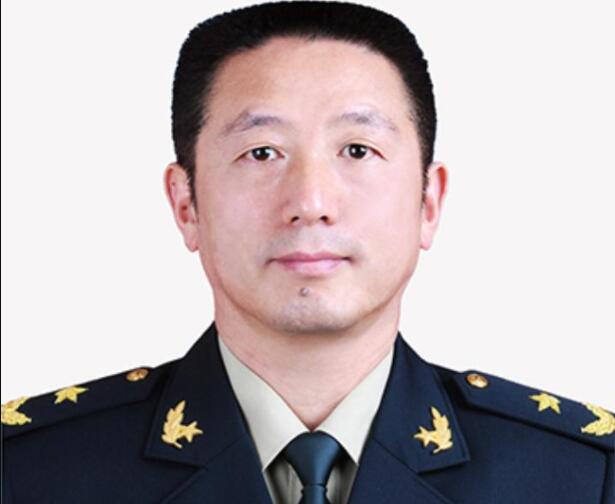 李军少将接任火箭军参谋长 系湖北公安人(图)