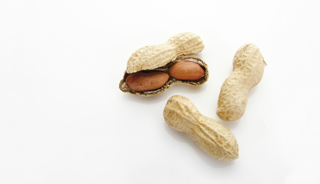  Try vinegar soaked peanuts for hypertensive patients