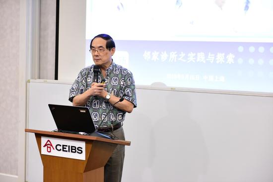 连锁邻家诊所创始人、美国佰健势医疗集团驻华总?#32654;?#20581;华 Joshua Li