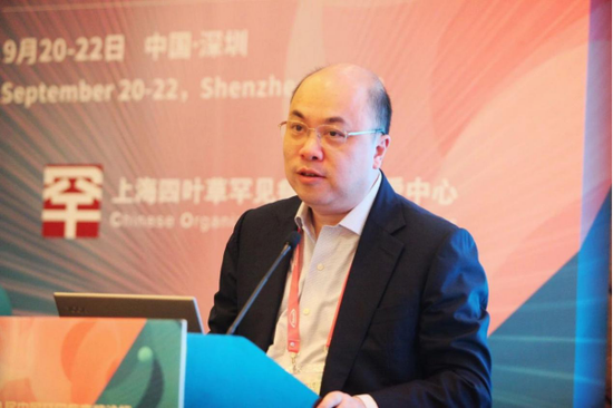 严知愚,曙方医药联合创始人、董事长、CEO