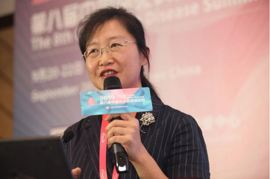 杨悦,博士,沈阳药科大学国际食品药品政策与法律研究中心主任