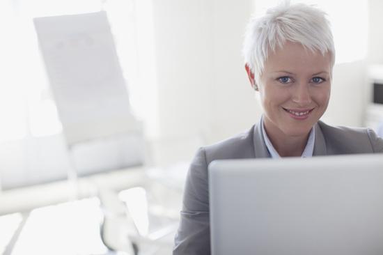 年轻人长白发的首要原因