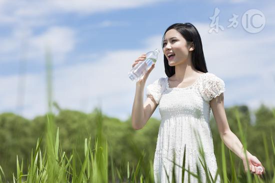 当身体开始缺水时 会发生哪些可怕的变化?