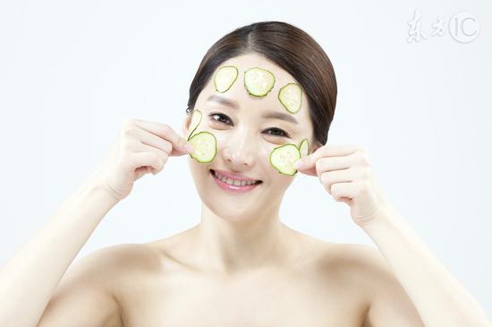 黄瓜敷脸 小心变黄脸婆|黄瓜敷脸_新浪健康_新浪网