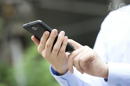 健康用手机的10个小方法 减少辐射伤害