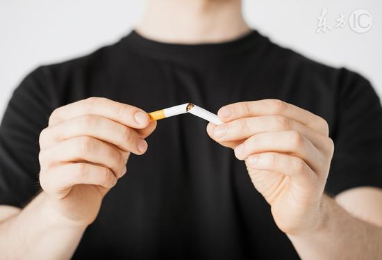 医生劝阻老人吸烟被判赔，控烟遭遇“寒流”怎么办？