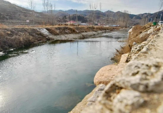 拦水坝建成，再也不用担心春季干旱问题。