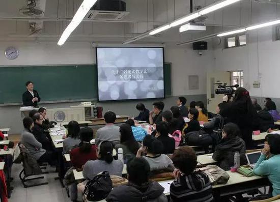 加强高校教师队伍建设