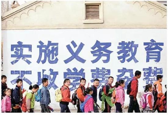 适时调整优化农村义务教育学校布局