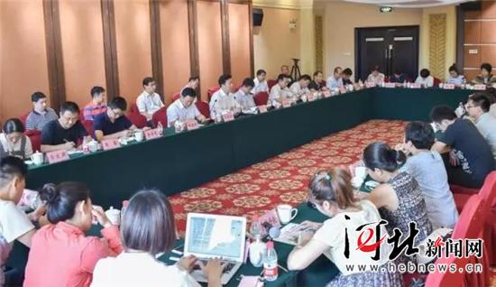 9月10日,中央新闻媒体采访团赴雄安新区集中采访。 赵杰摄