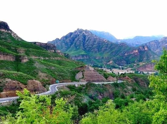 山路十八弯(苗丹丹)