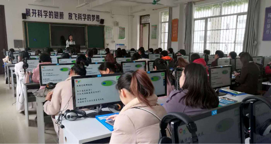 广西 | 扶绥县中小学校本研修管理平台建设启动
