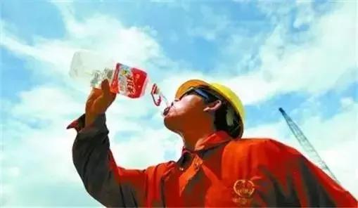 河北高温津贴标准