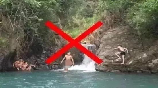 搭救落水者的方法