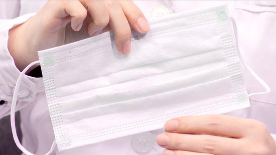 医用外科口罩与医用口罩一样吗 b7bc-ipvnsze0657645.jpg