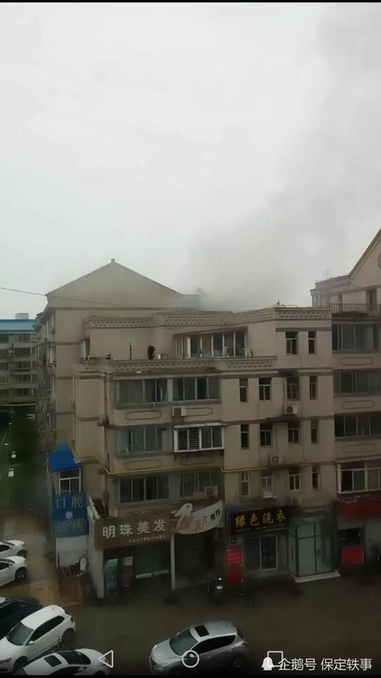 浓烟持续大概40分钟,
