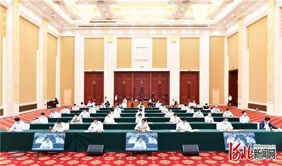 9月4日,全省重点项目建设暨经济运行调度视频会议在石家庄召开。这是会议现场。 河北日报记者赵威摄