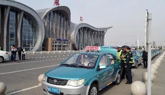 最新通知:河北1市出租车调价 3市单双号限行_新浪河北_新浪网