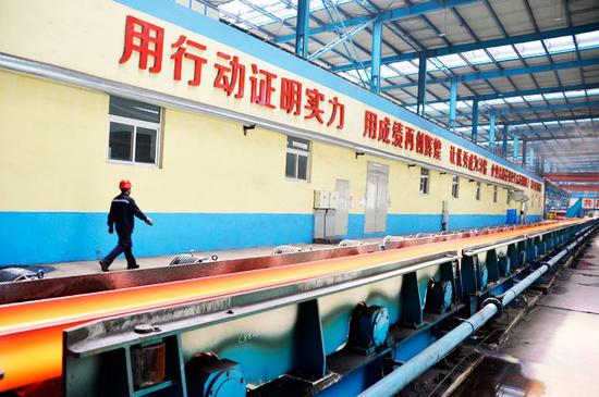 唐山gdp钢铁_唐山德龙钢铁赵静照片(3)