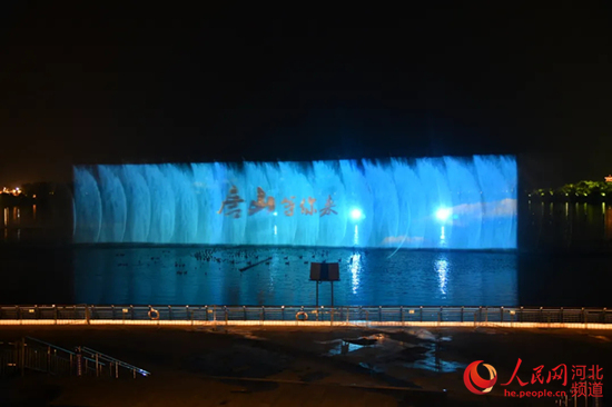 唐山南湖夜景。