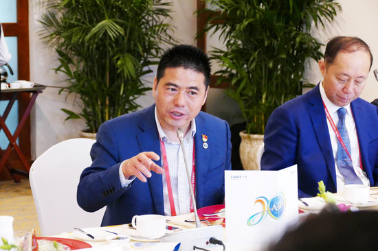 配图:远东控股董事局主席蒋锡培