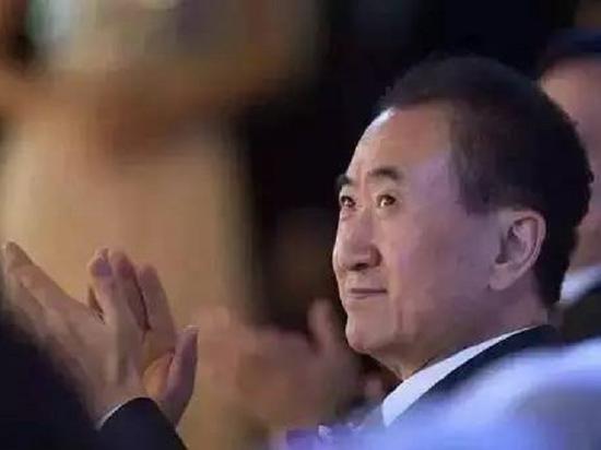 王健林