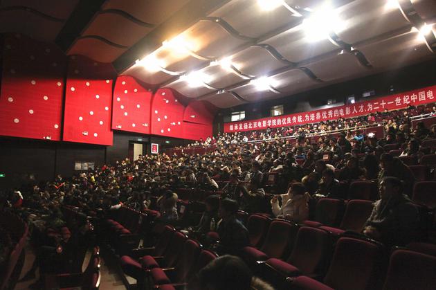 现场电影学院学生反映热烈