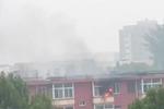 涿州两学生七进七出火场 救出被困老人