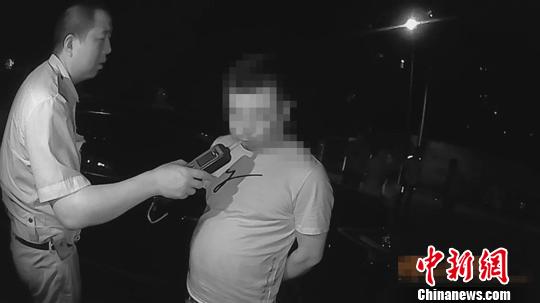 图为秦皇岛警方查获五次饮酒后驾驶机动车违法行为。警方供图