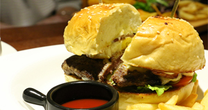 大口吃肉霸氣美式風味兒