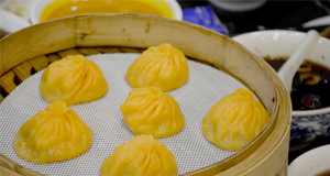 蟹黃湯包 讓你一口下江南