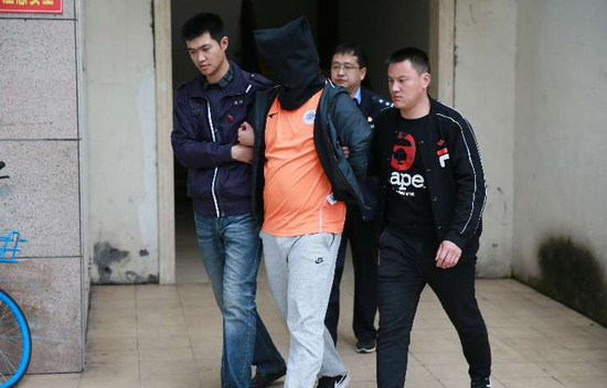 瘋狂“套路貸”背后暗藏涉黑團伙