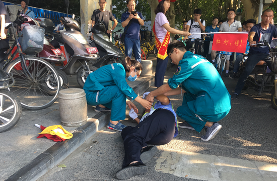 ֣һŮƲȰ ͬŹŮЭܱ̾