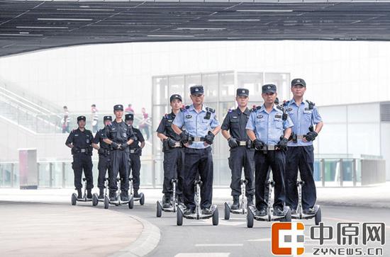 武装巡逻特警保驾护航