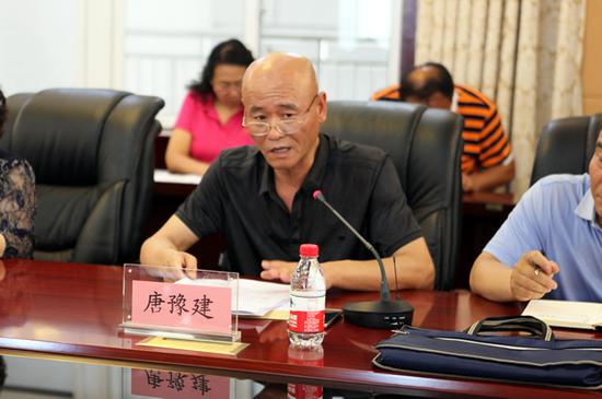 市人社局直属机关纪委书记唐豫建宣读《事业单位公开招聘违纪违规行为处理规定》
