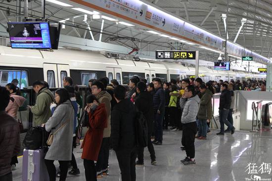 11月30日起,郑州地铁车次再次加密 11月30日起,郑州地铁车次再次加密