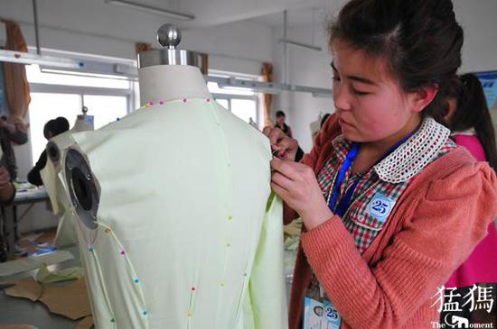 助力精准脱贫！今年河南53个贫困县每县至少培训百人